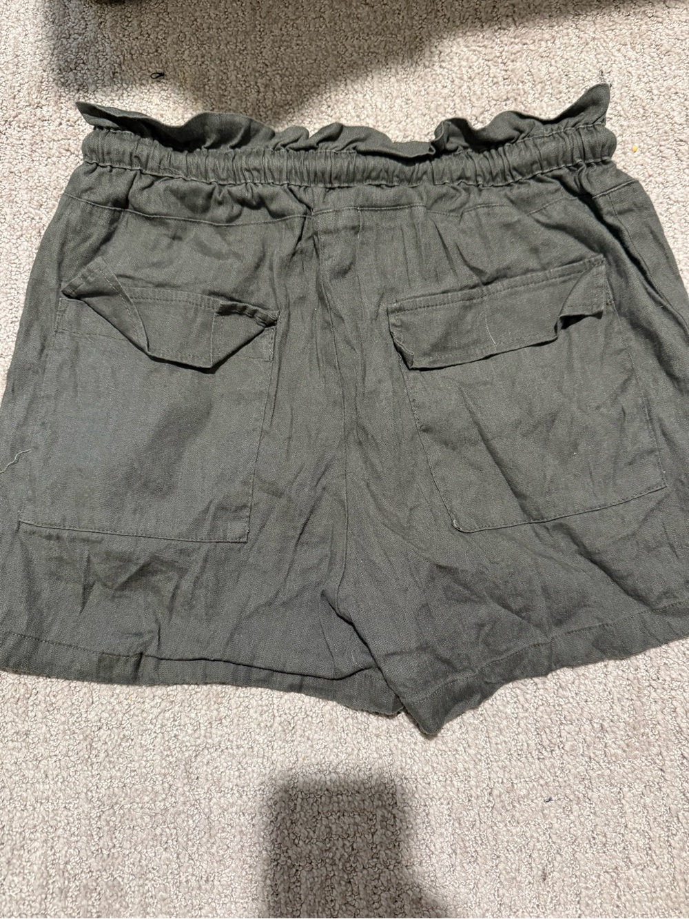 Monrow Olive Drawstring Linen Shorts with Cream Rope - Picture 3 of 4